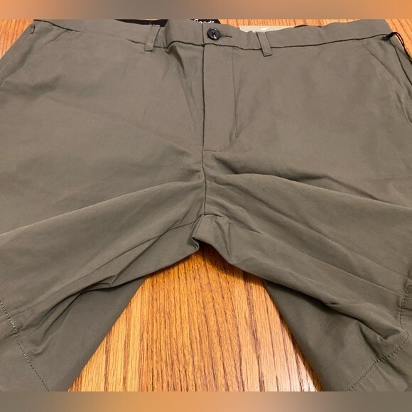 NWT GoodFellow Men’s Army Green Bermuda Tech Shorts - Picture 6 of 11